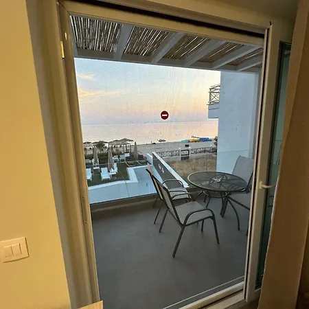 Apartment Crystal Blue