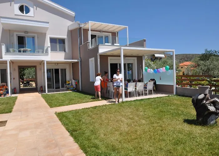 Crystal Blue ポトス