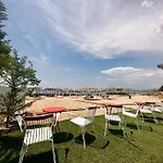 아파트 Crystal Blue