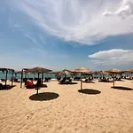 Crystal Blue 아파트 *