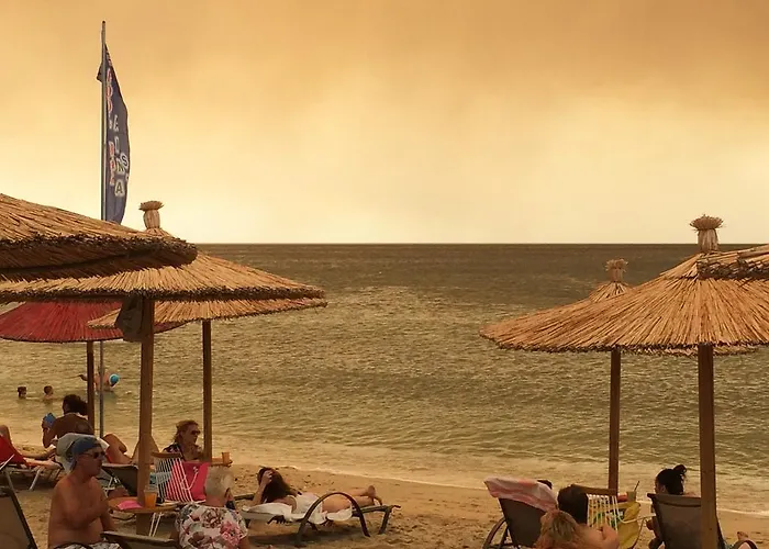 Crystal Blue Daire *